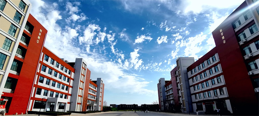 山东信息职业技术学院.jpg
